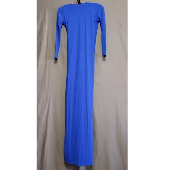 ⭕️5/$25⭕️ Like New! Long Sleeve Stretch Gown W/Slit - Picture 7 of 7